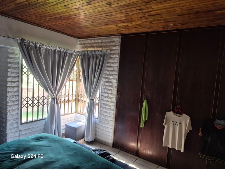 3 Bedroom Property for Sale in Safari Gardens North West